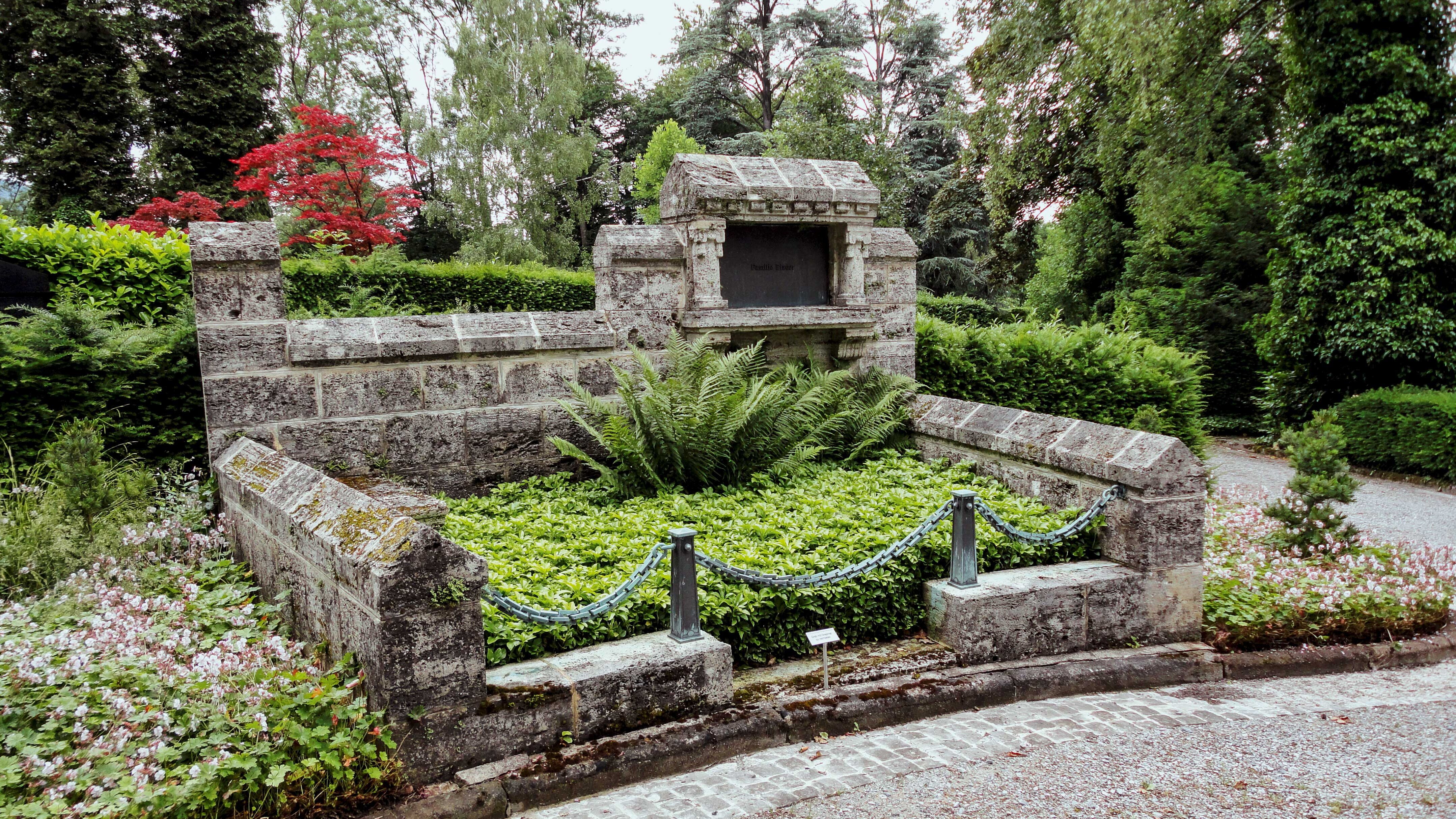 Friedhof Manegg in Wollishofen